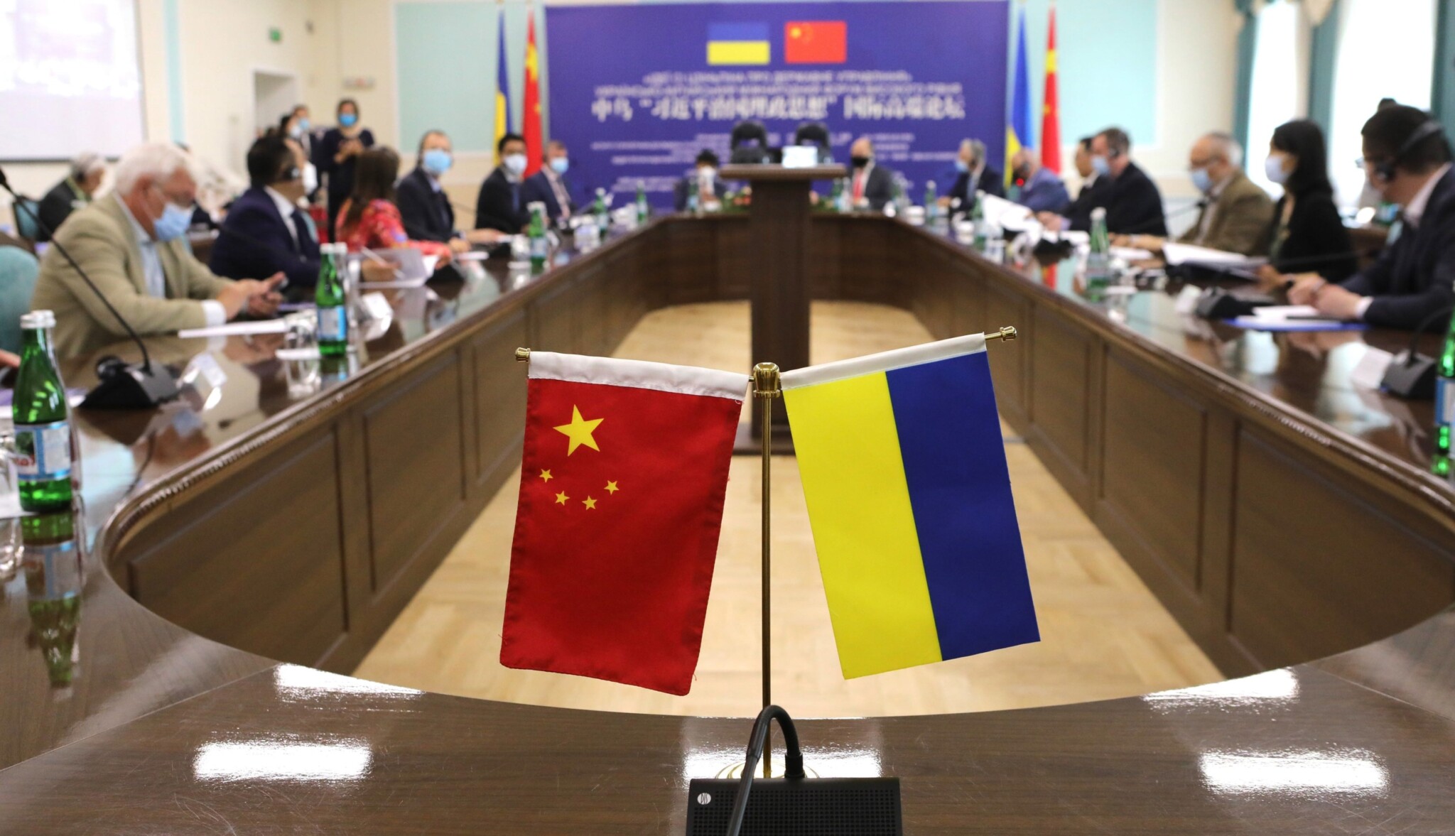 Украинцы в китае. Китай Украина. Китайцы на Украине. Выборы в Германии 2022. Китай и Крым дипломаты.