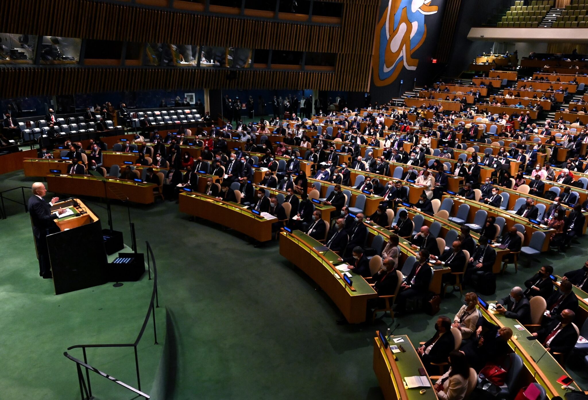 Оон сентябрь. Зал Генеральной Ассамблеи ООН. Зал заседаний Генассамблеи ООН. Генеральная Ассамблея ООН 2018. Генассамблея ООН воз.